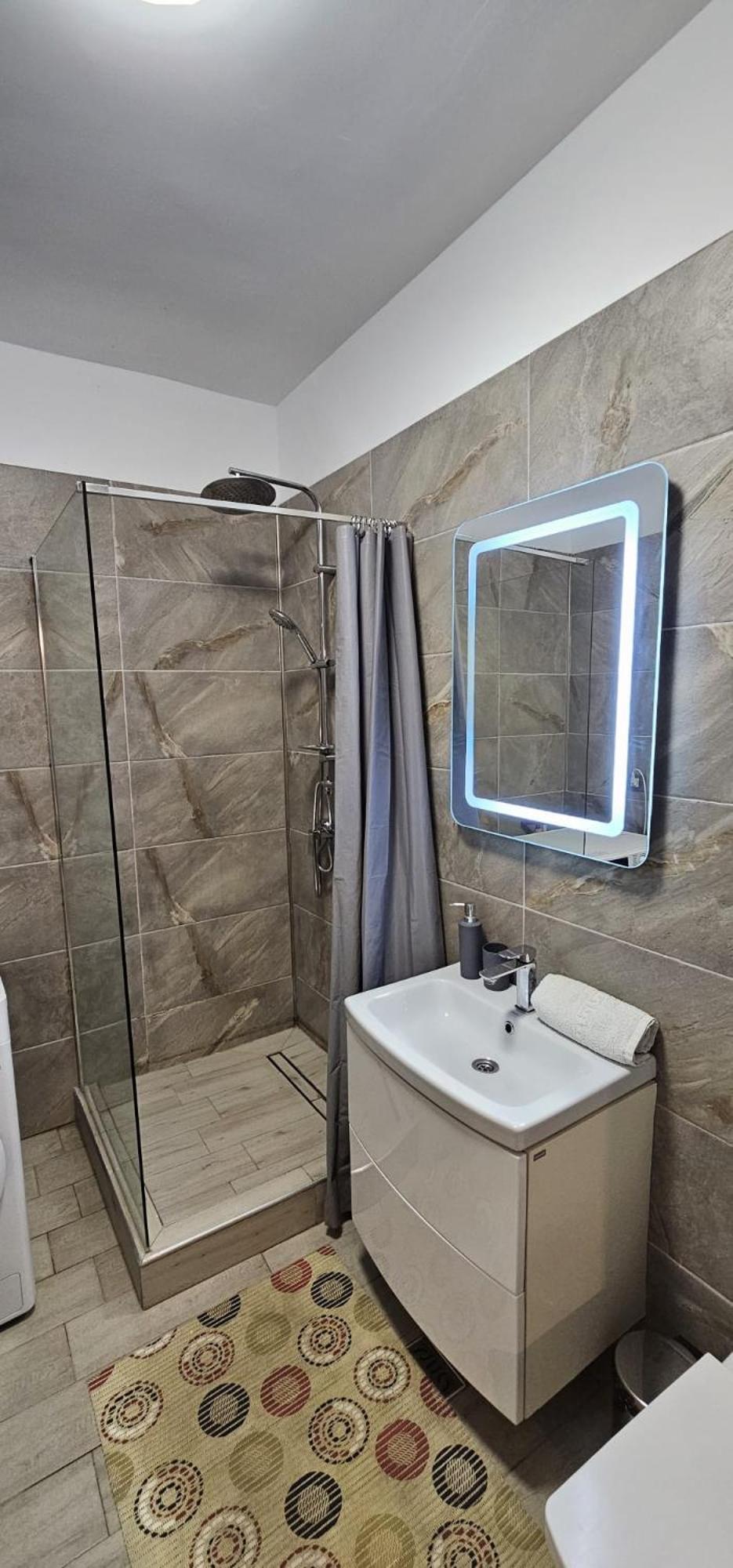 Luxury Suite Alezzi Beach Apartment Piscina Incalzita Sauna Jacuzzi Parking Năvodari Exterior foto