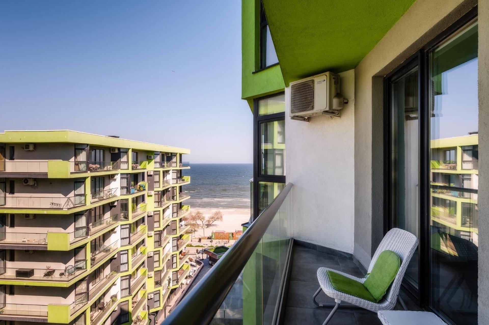 Luxury Suite Alezzi Beach Apartment Piscina Incalzita Sauna Jacuzzi Parking Năvodari Exterior foto