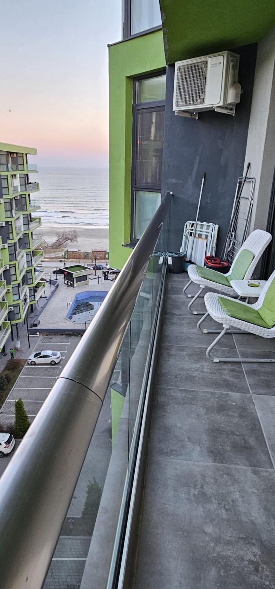 Luxury Suite Alezzi Beach Apartment Piscina Incalzita Sauna Jacuzzi Parking Năvodari Exterior foto