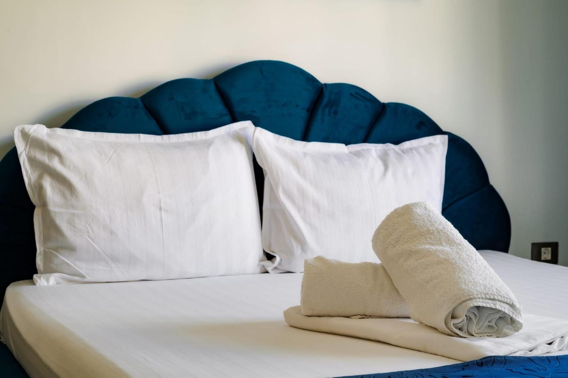 Luxury Suite Alezzi Beach Apartment Piscina Incalzita Sauna Jacuzzi Parking Năvodari Exterior foto