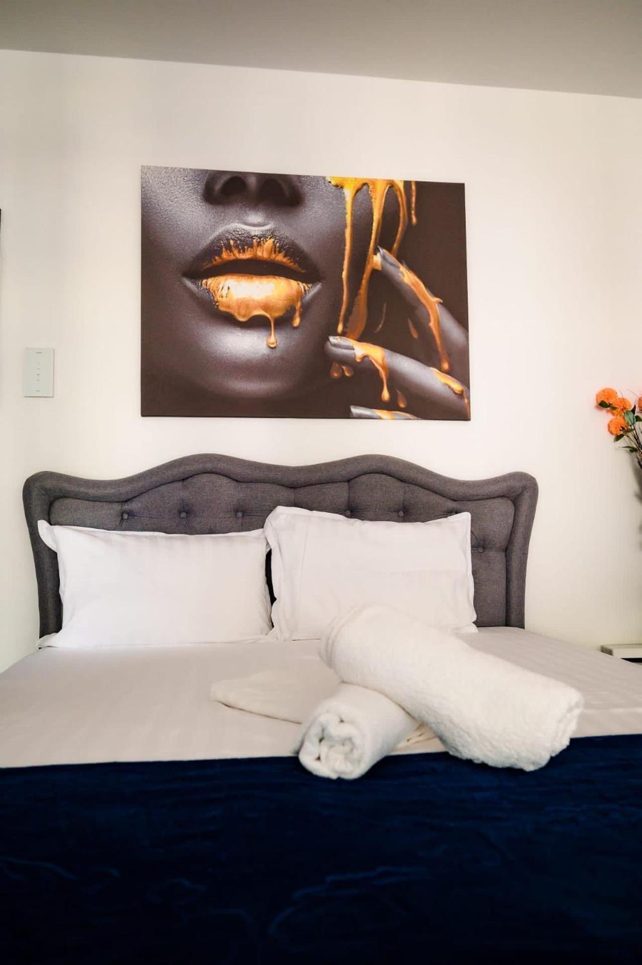Luxury Suite Alezzi Beach Apartment Piscina Incalzita Sauna Jacuzzi Parking Năvodari Exterior foto