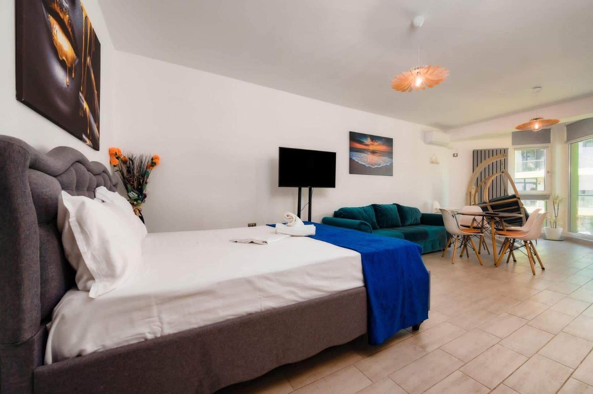 Luxury Suite Alezzi Beach Apartment Piscina Incalzita Sauna Jacuzzi Parking Năvodari Exterior foto
